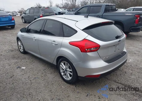 2016 Ford Focus Se z USA, uszkodzony, nr VIN 1FADP3K26GL290997